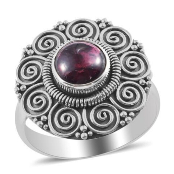 Vintage Jewelry - Vintage Sterling Silver Red Garnet Cocktail Ring